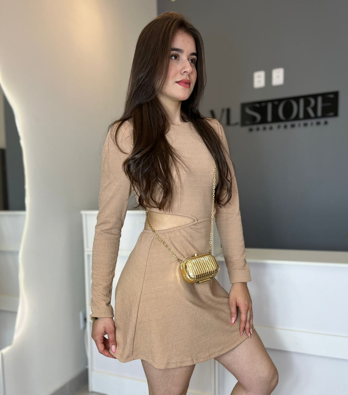 Vestido Curto Manga Longa Rodado Marrom (U)